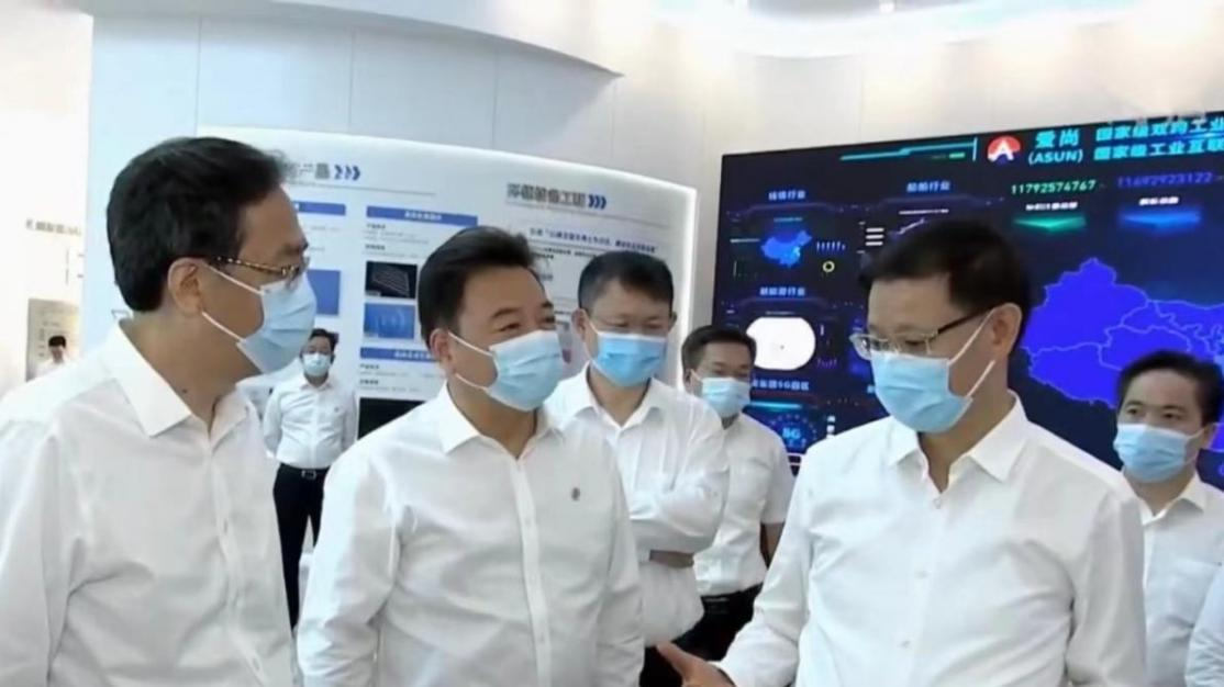 江苏省委副书记、省长许昆林考察九州ku酷游科技